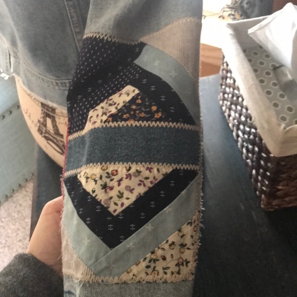 NWT Abercrombie Cropped Patchwork Jean Jacket S - Picture 6 of 8